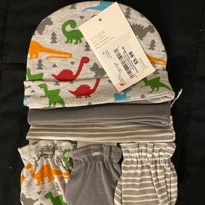 Baby boy hat/mittens